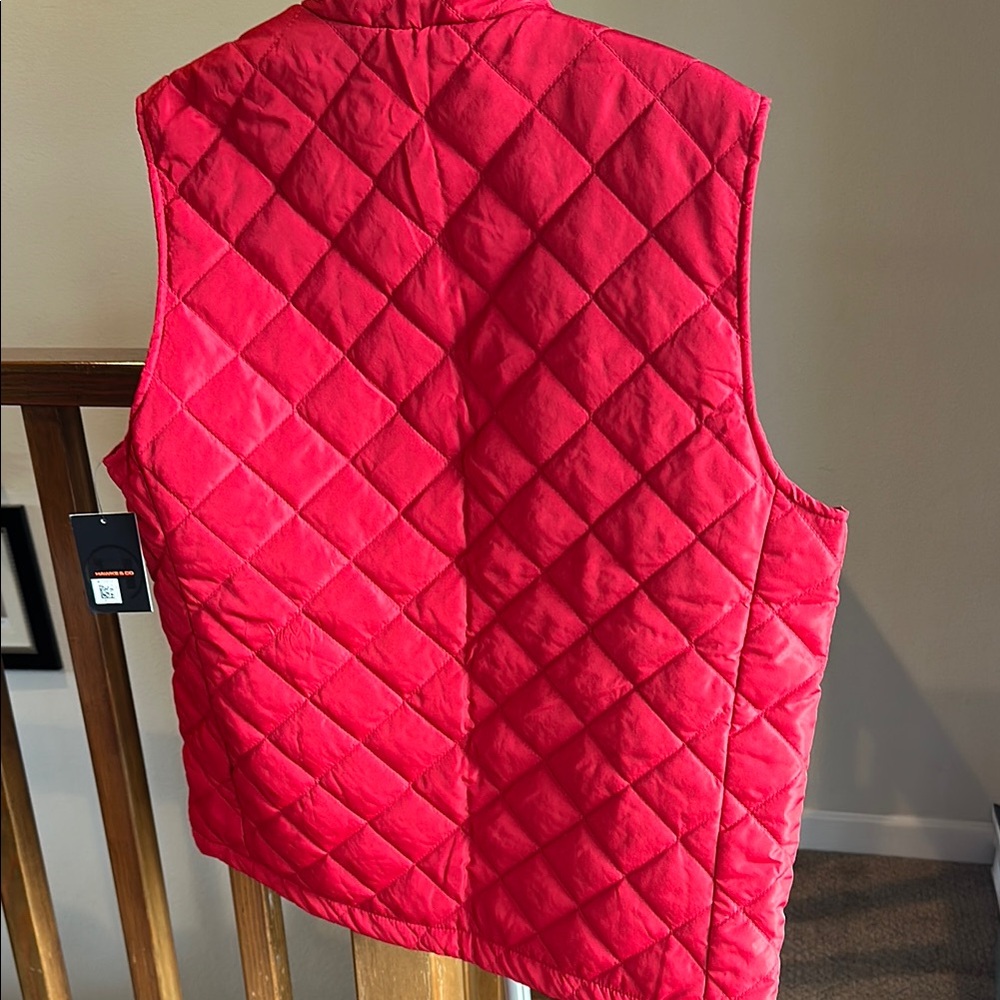 Red Quilted Vest - Picture 6 of 6